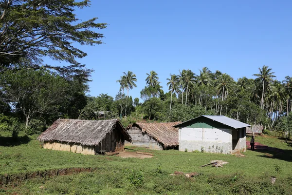 Vista bungalow nella giungla — Foto Stock