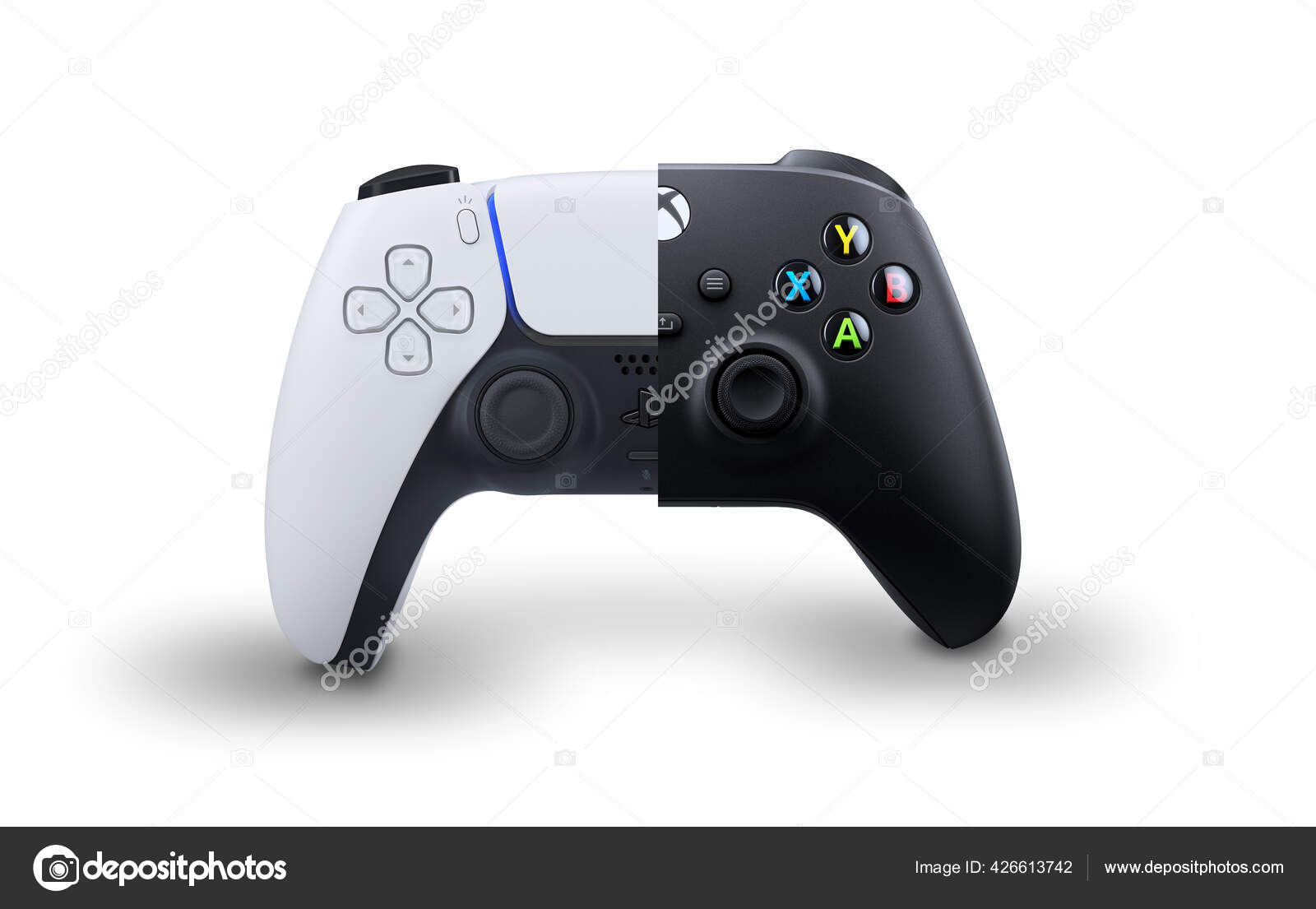 Sao Paulo/SP/Brasil - 03/08/20: Playstation 5 Vs Playstation 4 Controller  Comparision on White Background Editorial Image - Image of playstation5,  controle: 195214580