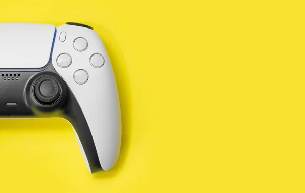 Nächster Gen Game Controller Auf Gelbem Hintergrund — Stockfoto