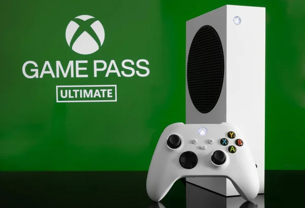 Xbox Game Pass Sullo Schermo Con Console Controller Xbox Series — Foto Stock