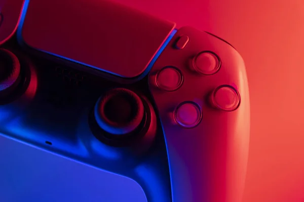 Contrôleur Jeu Next Gen Avec Lumières Bleues Rouges Focus Sélectif — Photo