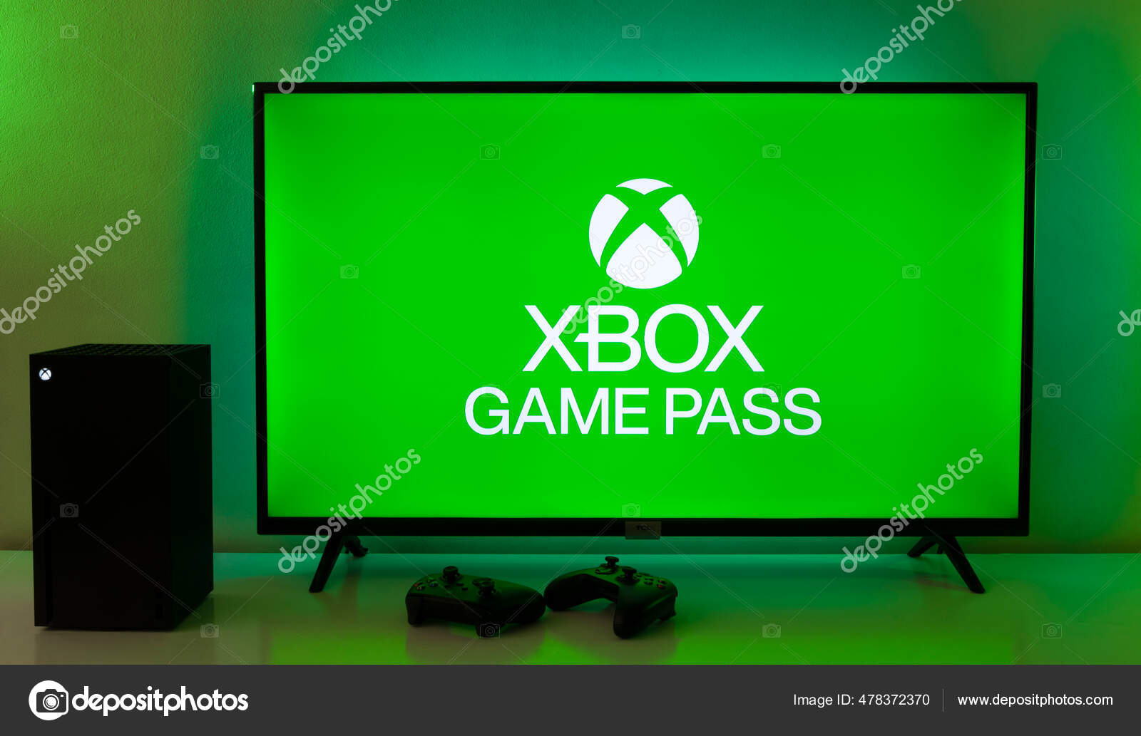 Xbox Game Pass Sur Écran Avec Xbox Series Contrôleurs Juin — Photo  éditoriale © miglagoa79@gmail.com #478372370