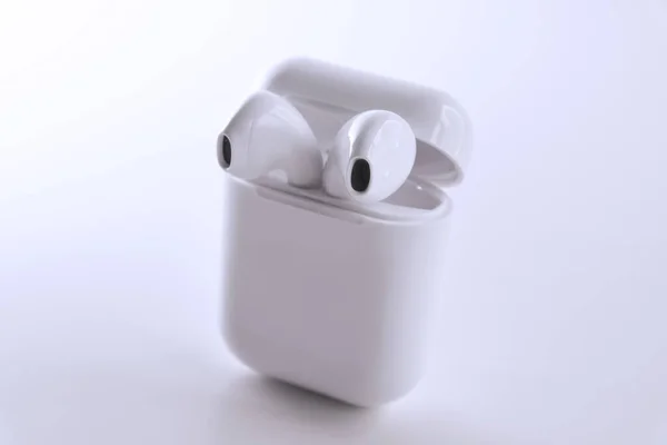 Generic Wireless Ear Phone White Color — Stock Photo, Image