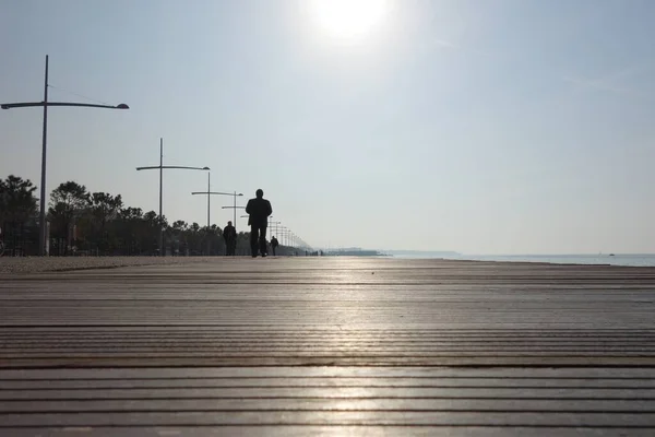 Thessaloniki Greece December 2013 People Walking Wooden Promenade Next Aegean — Stock Photo, Image