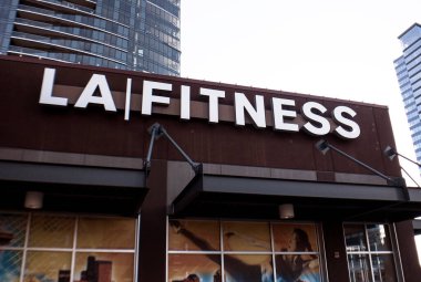 Bellevue, WA / USA - 27 Ekim 2019: Los Angeles 'ın dış çekimi Bellevue, WA 'da spor salonu..