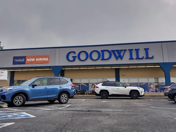 Bellevue Usa 2020 Exfront View Goodwill Donation Thrift Shop Cars — 스톡 사진