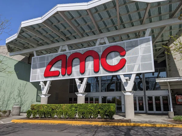 Woodinville Usa April 2020 Low Angle View Amc Movie Theater — 图库照片