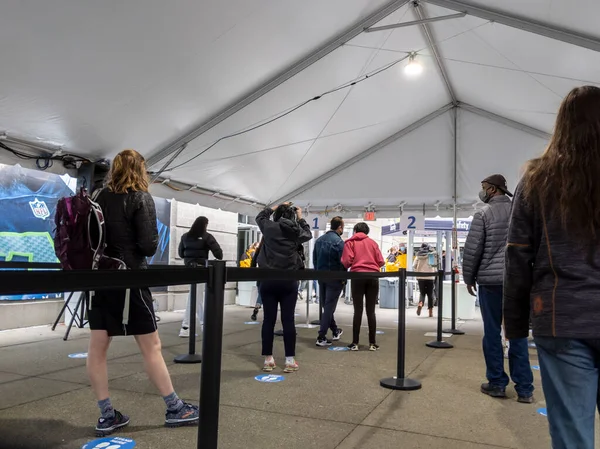 Seattle Eua Por Volta Maio 2021 Vista Pessoas Esperando Fila — Fotografia de Stock