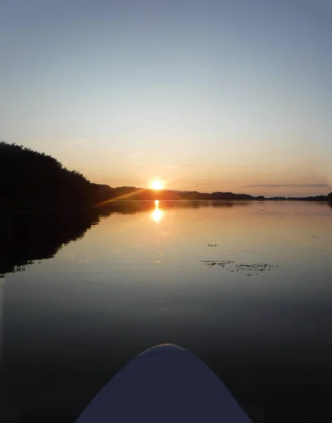 Pôr Sol Sobre Lago Tomado Barco Irlanda — Fotografia de Stock