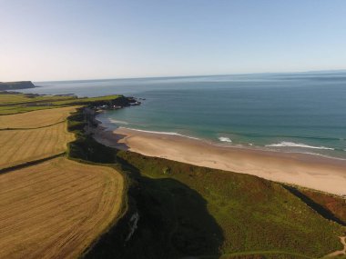 White Park Körfezi Carrick-a-Rede Ballintoy Co Antrim Kuzey İrlanda 