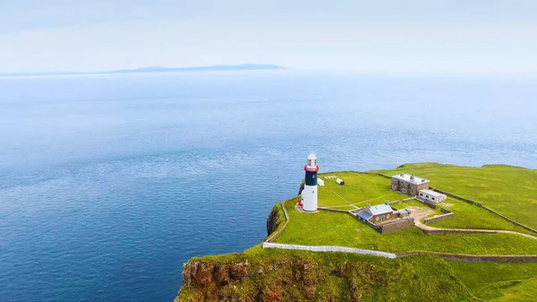 Dunluce Castle Antride Northern Ireland Blue Sea Background — 스톡 사진