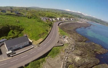 İrlanda 'da Sahildeki Ev