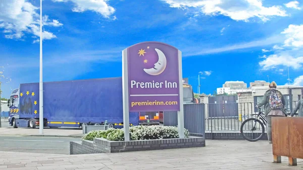 Premier Inn Hotel Titanic Quarter Belfast Antrim Northern Ireland Мая — стоковое фото