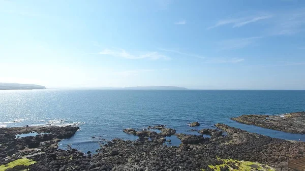 Скалы Ирландского Моря Атлантический Океан Береговой Линии Giants Causeway Antrim — стоковое фото