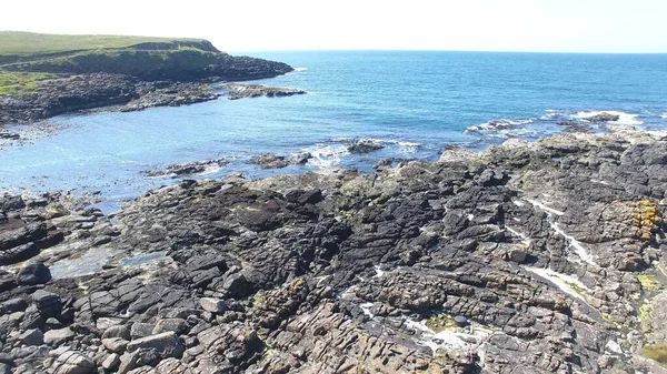 Rocks Irish Sea Atlantic Ocean Vid Kusten Giants Causeway Antrim — Stockfoto