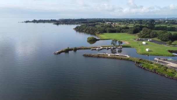 Aerial Footage Battery Harbour Moortown Newport Trench Lough Neagh Northern — Vídeos de Stock