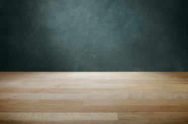 Ahşap masa ve tahta arka plan