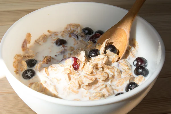 Healthy breakfast with aronia — Stock Photo, Image