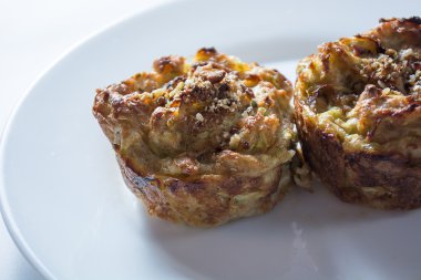 Kabak muffin beyaz plaka