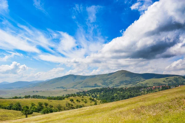 Nubes generosas — Foto de Stock