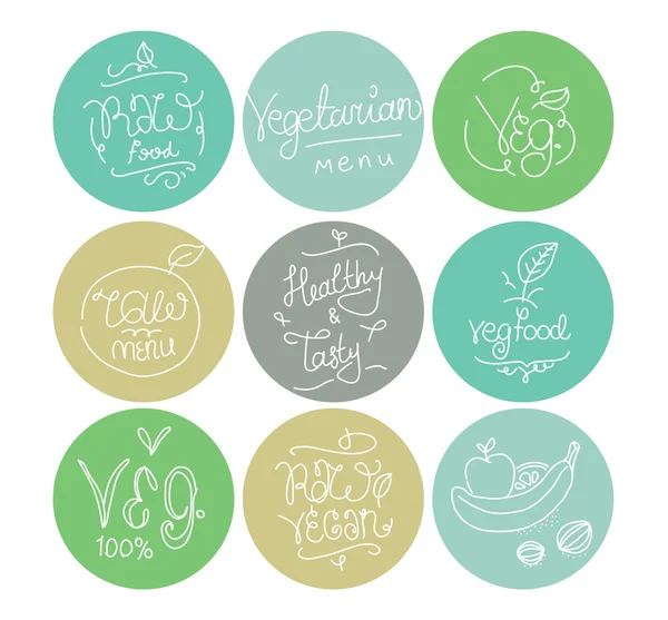 Étiquettes alimentaires végétariennes. Éléments typographiques dessinés à la main. Cuisine végétalienne. Produits alimentaires bruts . — Image vectorielle