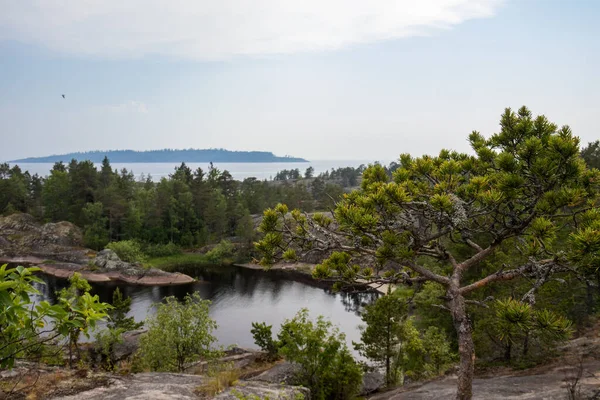 Divoké Skalnaté Pobřeží Jezera Ladoga Karelii — Stock fotografie