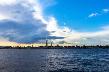 Saint Petersburg 'daki Neva Nehri Embankment