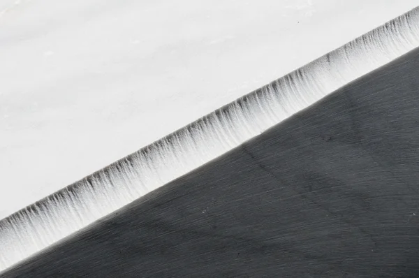 Beyaz mermer groove ile