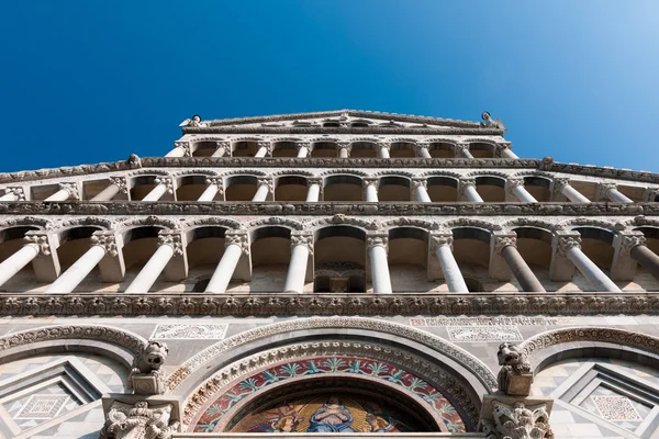 Cephe katedral, Pisa
