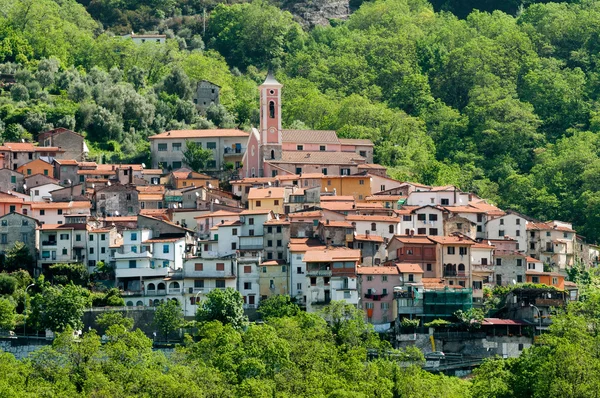 Eski köy dağlarda Tuscany