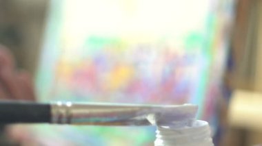 Boya resim sanatçı berabere