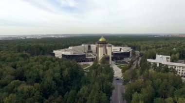 Novosibirsk, Akademgorodok, 2015: Hava Nsu yeni bina