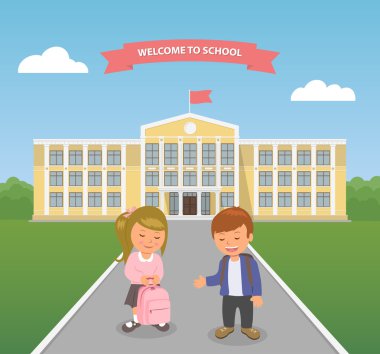 Okula dönüş. Öğrenciler okul bahçesinde arka plan üzerinde. Çocuk öğrenci kız arkadaşı için umurunda değil. Okul çocuğu onun sınıf arkadaşı onun çantanı taşımak sunar.