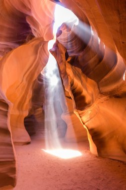 Arizona, ABD 'deki Navajo Bölgesi yakınlarındaki Antilop Kanyonu..