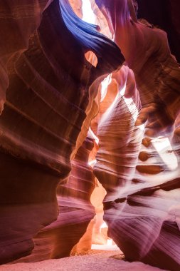 Arizona, ABD 'deki Navajo Bölgesi yakınlarındaki Antilop Kanyonu..