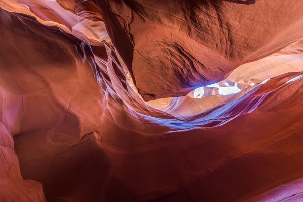 Antelope Canyon en la Reserva Navajo cerca de Page, Arizona, Estados Unidos. — Foto de Stock