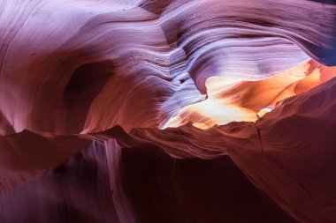 Arizona, ABD 'deki Navajo Bölgesi yakınlarındaki Antilop Kanyonu..