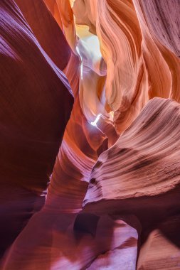 Arizona, ABD 'deki Navajo Bölgesi yakınlarındaki Antilop Kanyonu..