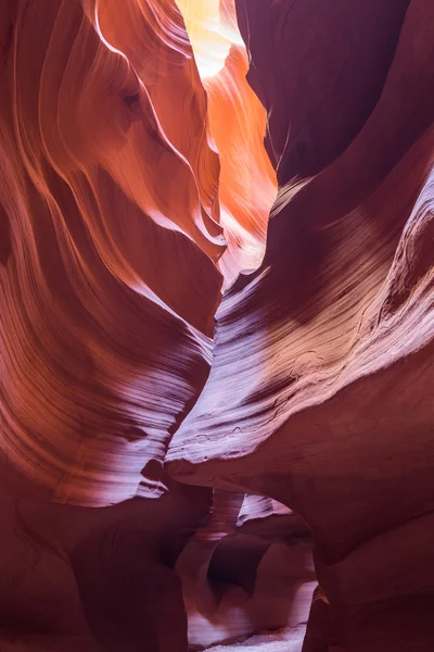 Antelope Canyon in het Navajo Reservation near Page, Arizona, Verenigde Staten. — Stockfoto