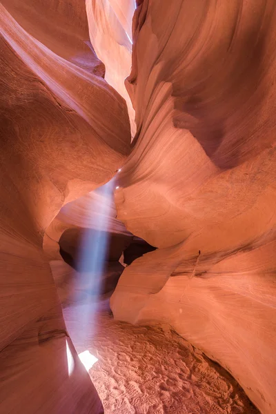 Antelope Canyon en la Reserva Navajo cerca de Page, Arizona, Estados Unidos. —  Fotos de Stock