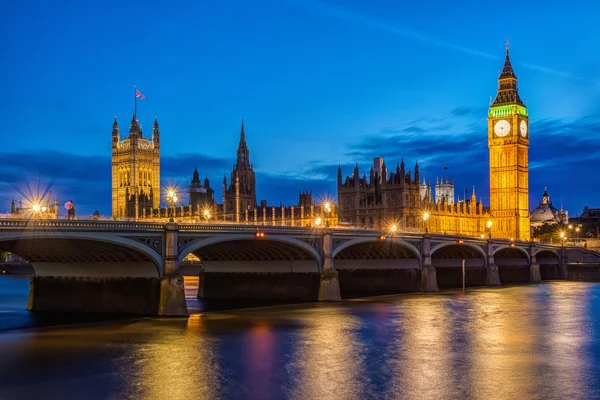 Domy z parlamentu a big ben, london — Stock fotografie