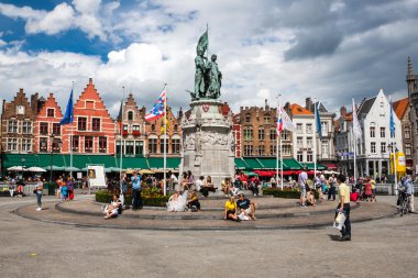 bruges, Belçika'nın tarihi merkezine görünümünü.