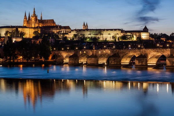 Прага на закате — стоковое фото