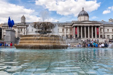 Londra'da, İngiltere'de ulusal portre Galerisi ve trafalgar Meydanı