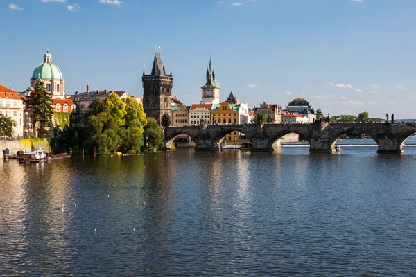 Karelsbrug in Praag, Tsjechië — Stockfoto