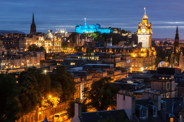 Edinburgh Skyline from Calton Hill at night, Scotland, UK — Stock Photo, Image