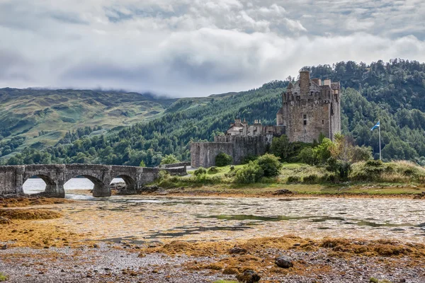 황혼, 스코틀랜드, 영국에서 Eilean 도난 성 — 스톡 사진