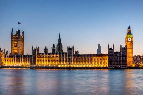 Londres por la noche: Casas del Parlamento y Big Ben — Foto de Stock