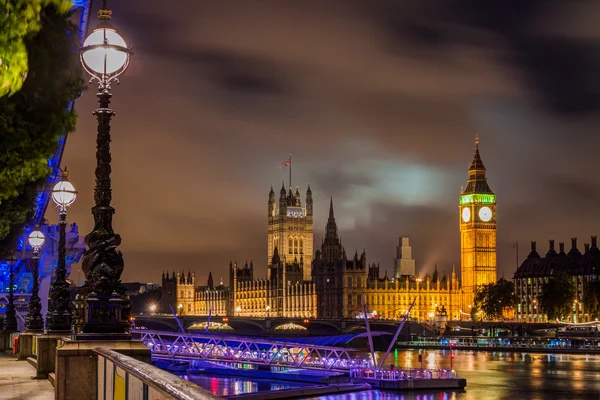 Big Ben en Westminster Bridge's nachts, London, Verenigd Koninkrijk — Stockfoto