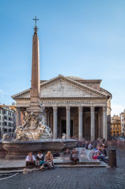 Roma 'da Pantheon, İtalya